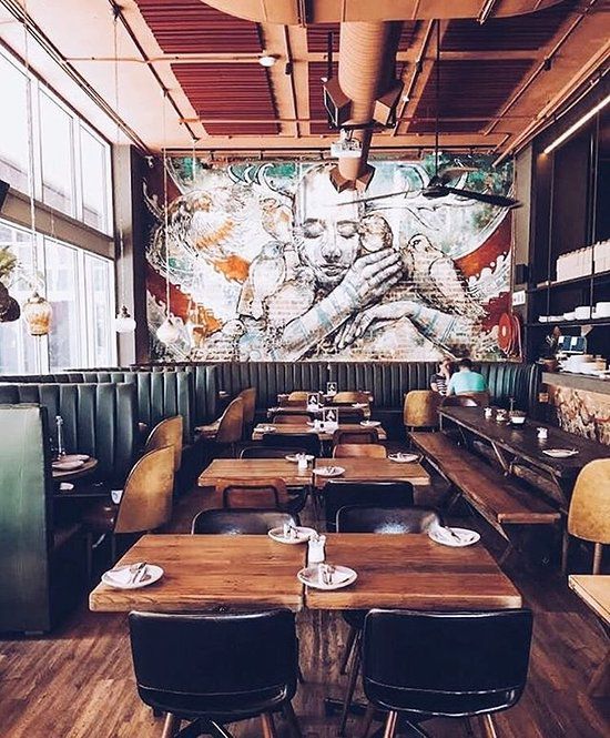 Si Cantina Sociale restaurant interior